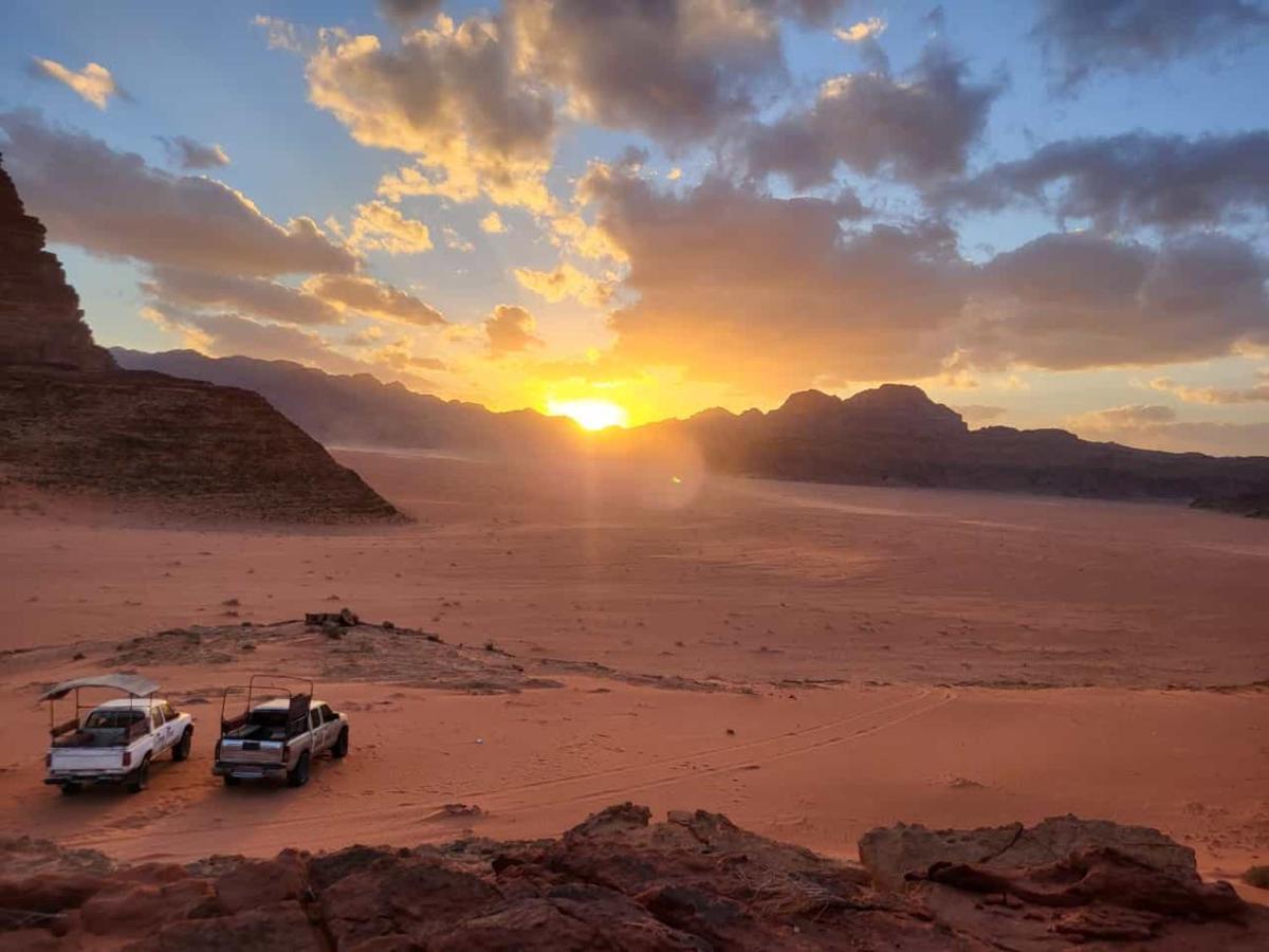 Star Camp & With Tor Hotell Wadi Rum Exteriör bild
