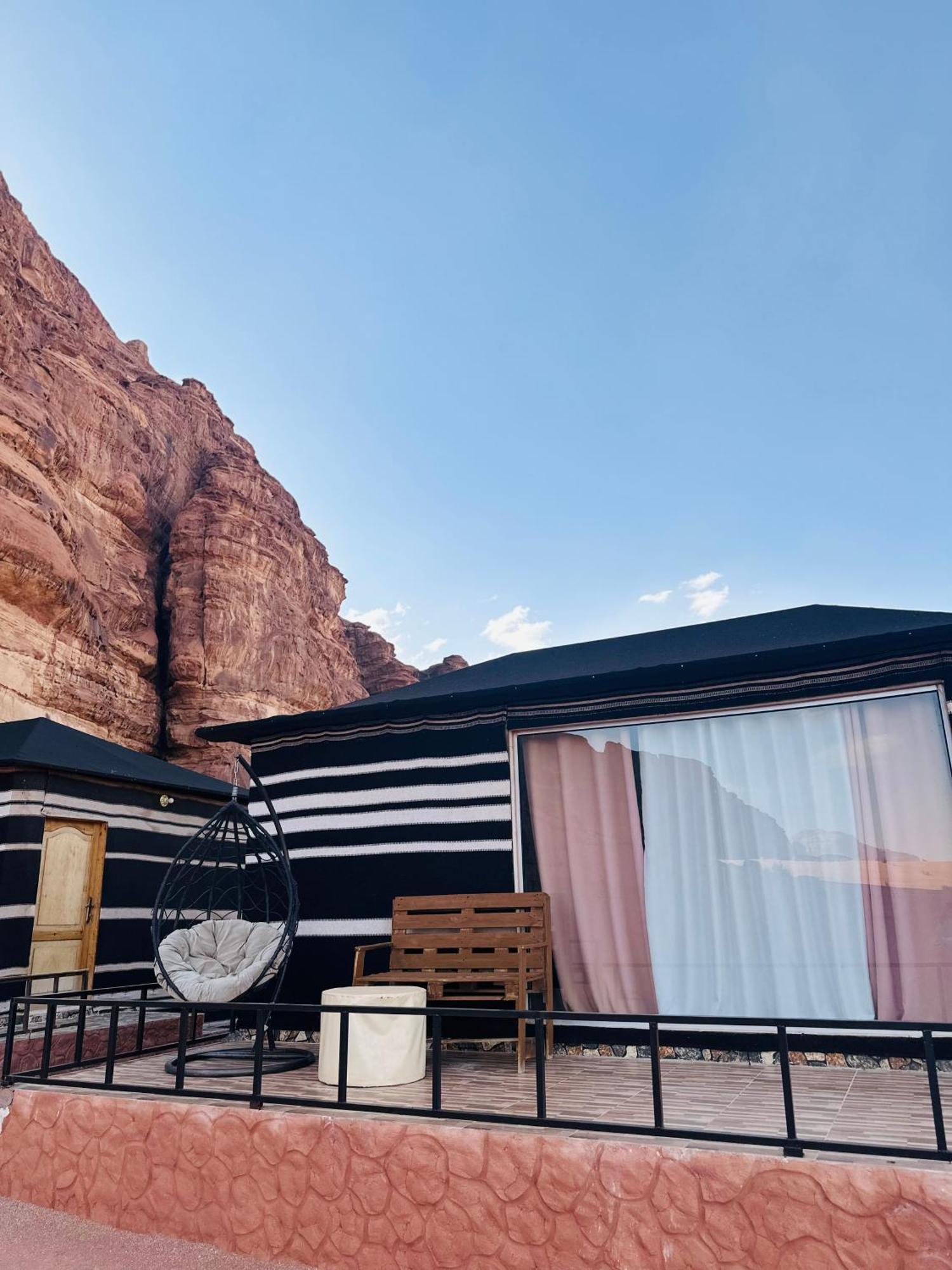 Star Camp & With Tor Hotell Wadi Rum Exteriör bild